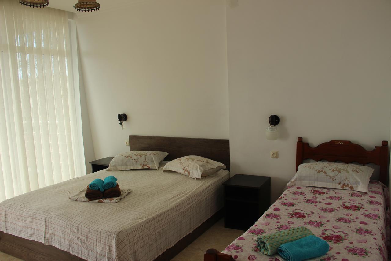 Badu Guest House Kvariati Buitenkant foto